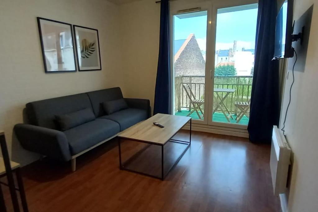 Apartment 3 Pieces Avec Parking Et Balcon - *